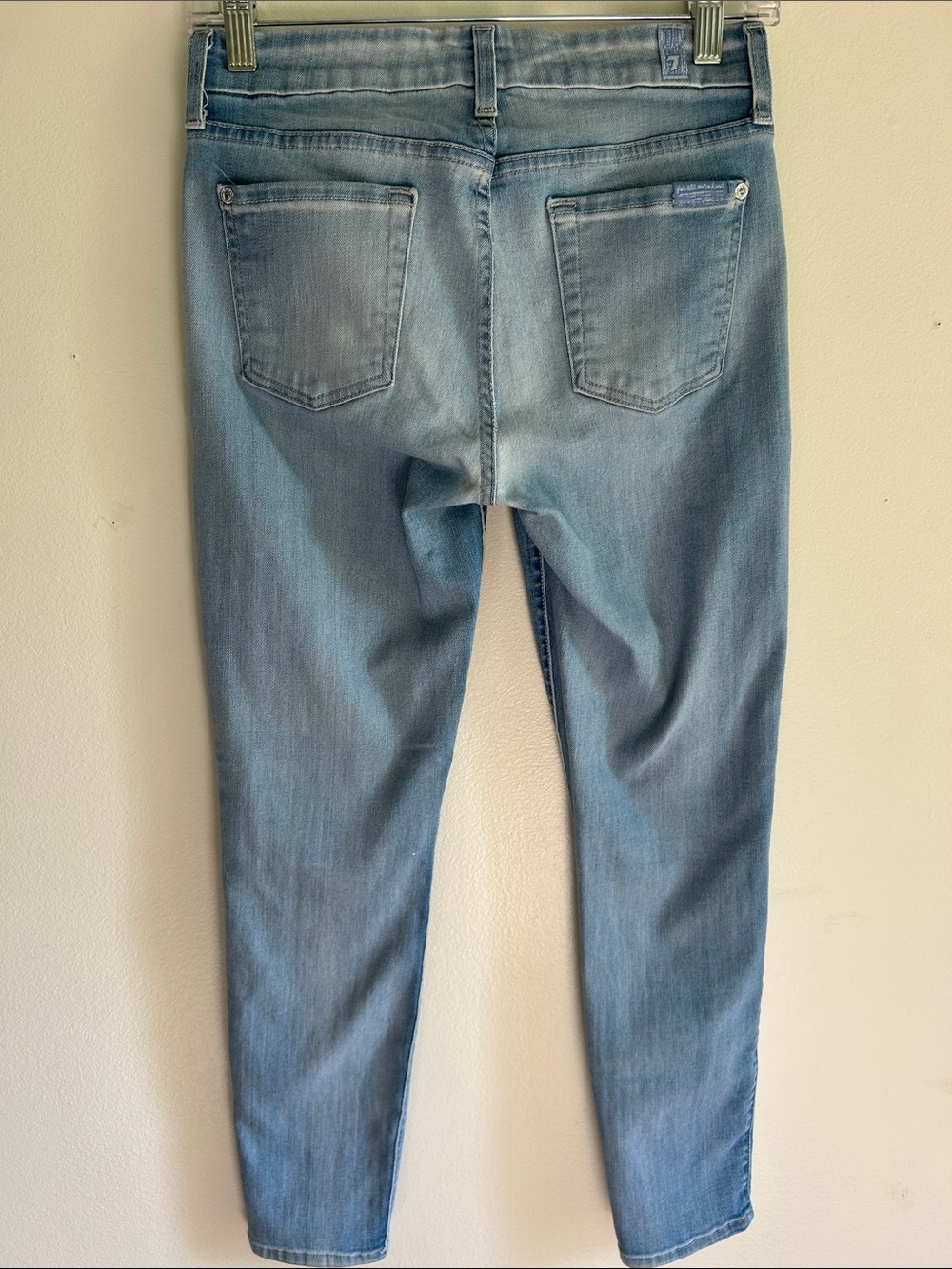 Seven for all Mankind 7Fam the Midrise Cropped Skinny Jeans Size 26 - Picture 6 of 11